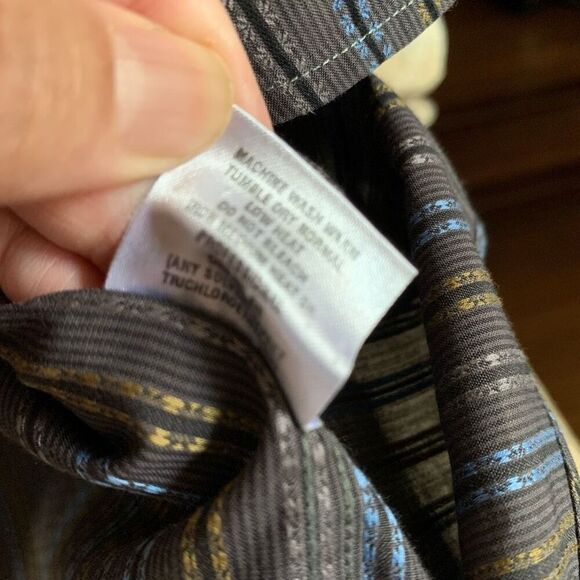 Johnathan Ogilvy 100% cotton button down shirt - Picture 10 of 13